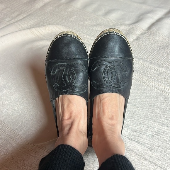 Chanel Lambskin Espadrilles - Picture 1 of 13